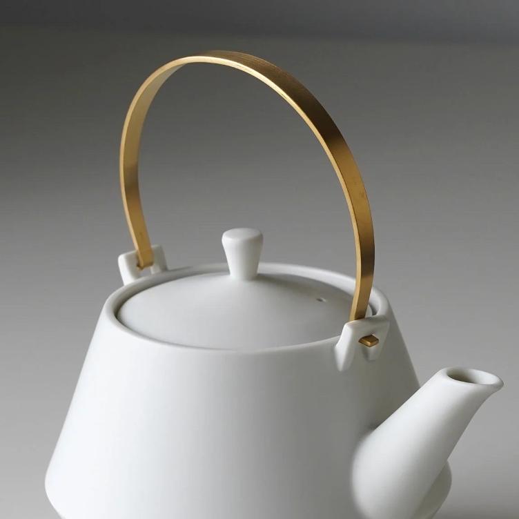Teapot - Frustum (white) - 2