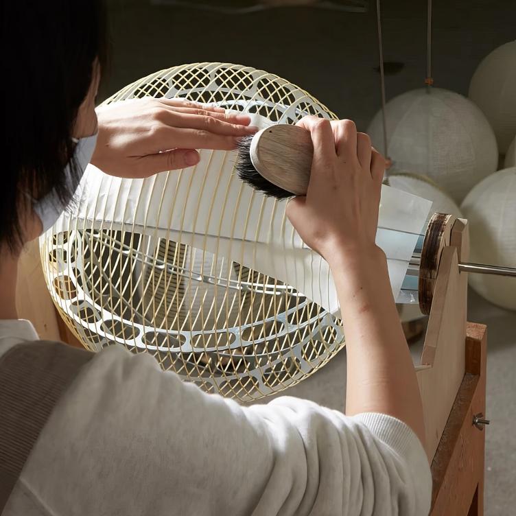 Paper Moon Lamp 04 – Die Untertasse - 5